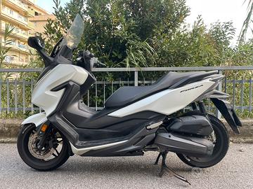 Honda Forza 125