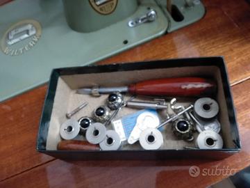 Macchina da cucire a pedale