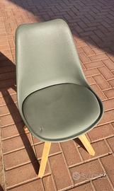 Sedia da tavolo grigia