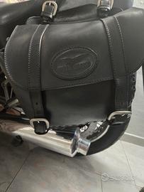 Bisaccia sottosella in pelle per moto Guzzi