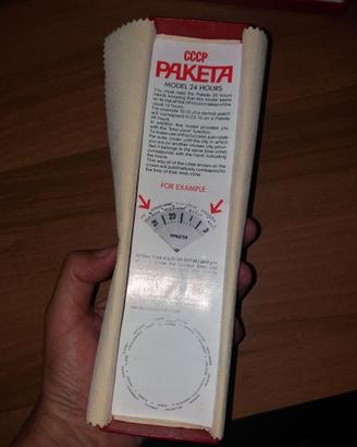 Orologio da polso a corda marca Raketa