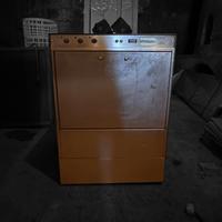 Lavastoviglie senza maniglione omniwash