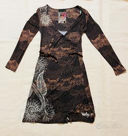 Abito collezione “Why?” di Desigual