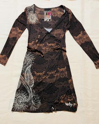 Abito collezione “Why?” di Desigual