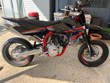 Moto Swm SM 500R