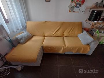 Divano Ikea ESKILSTUNA 3 posti con chaise-longue.