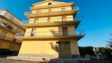 Lamezia Terme - Sambiase. Appartamento di 150 mq