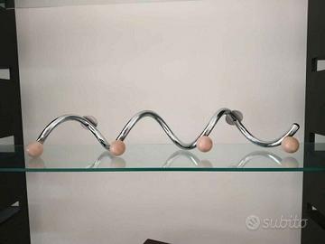 Appendiabiti a muro con 4 Pomelli in legno