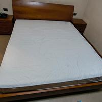 Letto e 2 comodini 