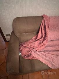 Divano letto sala 3 posti in buono stato