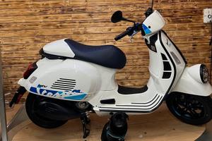 vespa GTV 300 80esimo anniversario 