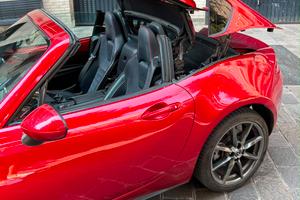 MX-5 RF 2.0L Skyactiv-G Sport