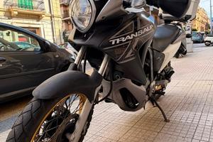 Honda Transalp 700