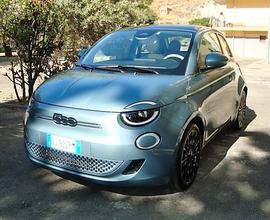 FIAT 500 Elettrica serie limitata LA PRIMA