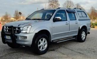 Isuzu D-Max 3.0 TD cat Space Cab 4WD Pick-up LS