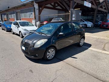 Toyota Yaris 1.3 3 porte Navi