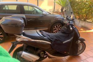Beverly 300 ie