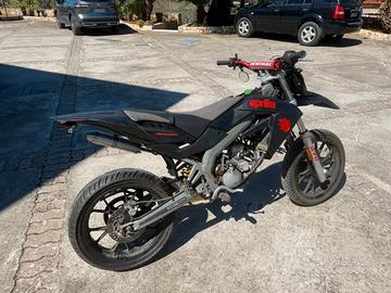 Aprilia SX 50 perfette condizioni.