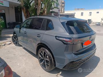 Volkswagen Tiguan R LINE PLUS2.0 TDI FULL OPTIONAL