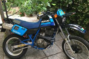 Suzuki DR 600