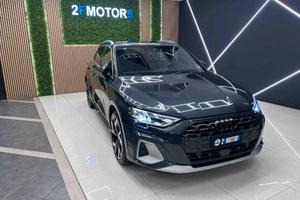 Audi A3 2.0 tdi Identity Contrast 150cv s-tronic