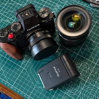 Fuji XT5 + 16-80 f4 WR e 27 f2.8 + EF-20