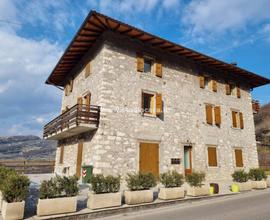 Studio casa propone a Brentonico Frazione