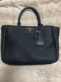 GUESS Etel Girlfriend Satchel