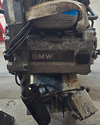 Bmw motore 1.8 is