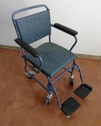 sedia disabili con comoda