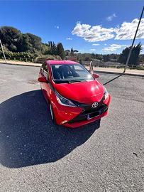 Toyota Aygo rossa