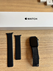 Apple Watch 6 44mm nero con Nike Sport Loop