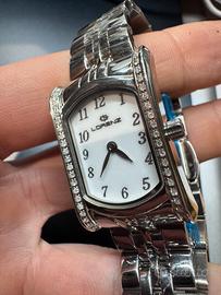 Orologio da donna con diamanti