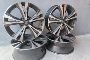 N.4 cerchi in lega originali Nissan+ sensori gomme