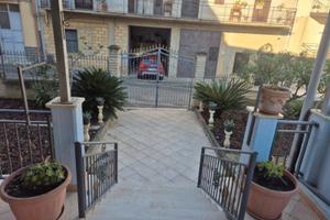 Casa singola con giardino