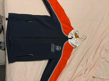 giacca moto in abbinamento col casco (già caricato