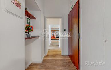 Appartamento a Fiumicino Viale MARIA 5 locali