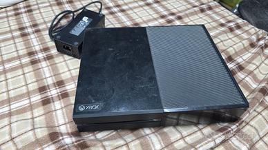 Xbox One modello 1540 
