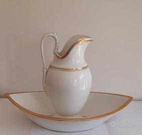 Brocca  catino in porcellana, Francia o Napoli 800