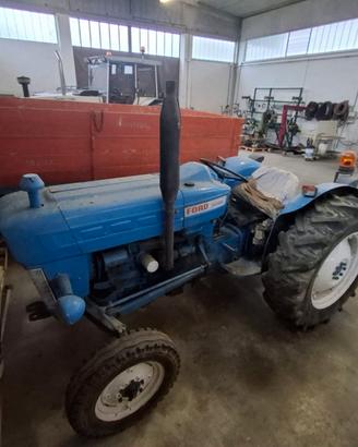 Trattore Ford 3000