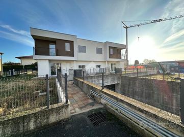 QUADRIFAMILIARE A VEDELAGO