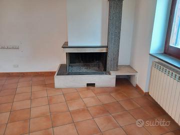 Caserta-Vaccheria attico di 160 mq +2 posti+cant