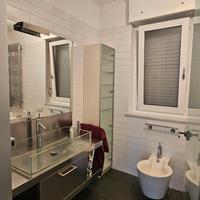 lavabo e mobile  moderno 