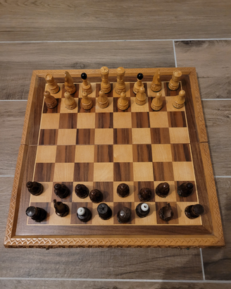 Set scacchi vintage in legno