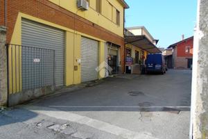 NEGOZIO A BAGNOLO MELLA