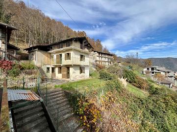 CASA SEMINDIPENDENTE A TRAVES