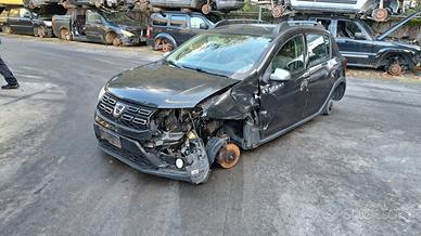 DACIA SANDERO 2019 SOLO PER RICAMBI