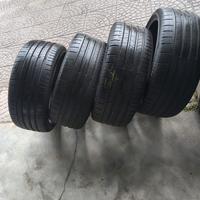 4 pneumatici estivi PIRELLI PZERO 235/35 ZR19 91Y