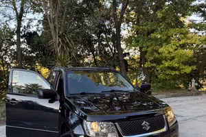 Suzuki Grand Vitara 1.9 DDiS 5 porte Executive