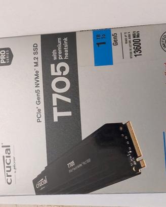 Hard drive crucial T705.            Tc100t705ssd3